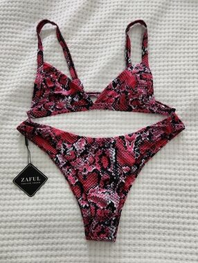 Zaful Pink and Black Snake-Print Bikini Set - L / 8
